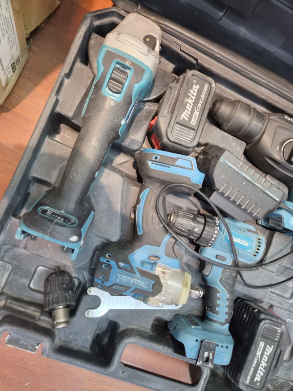 Набор электроинструмента Makita 4 В 1